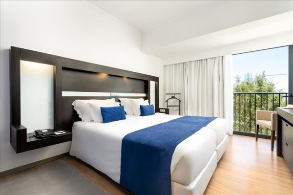 Standard Double or Twin Room 1